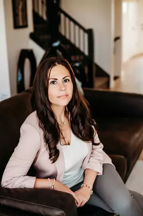 Christina Forbes, Medicine Hat, Real Estate Agent